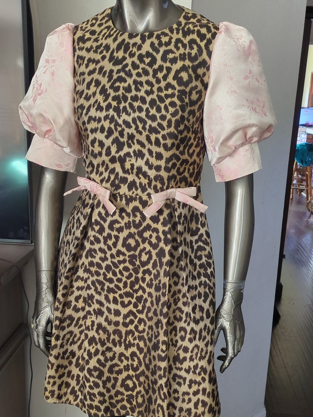 Leopard Print Mini Dress with Pink Puff Sleeves